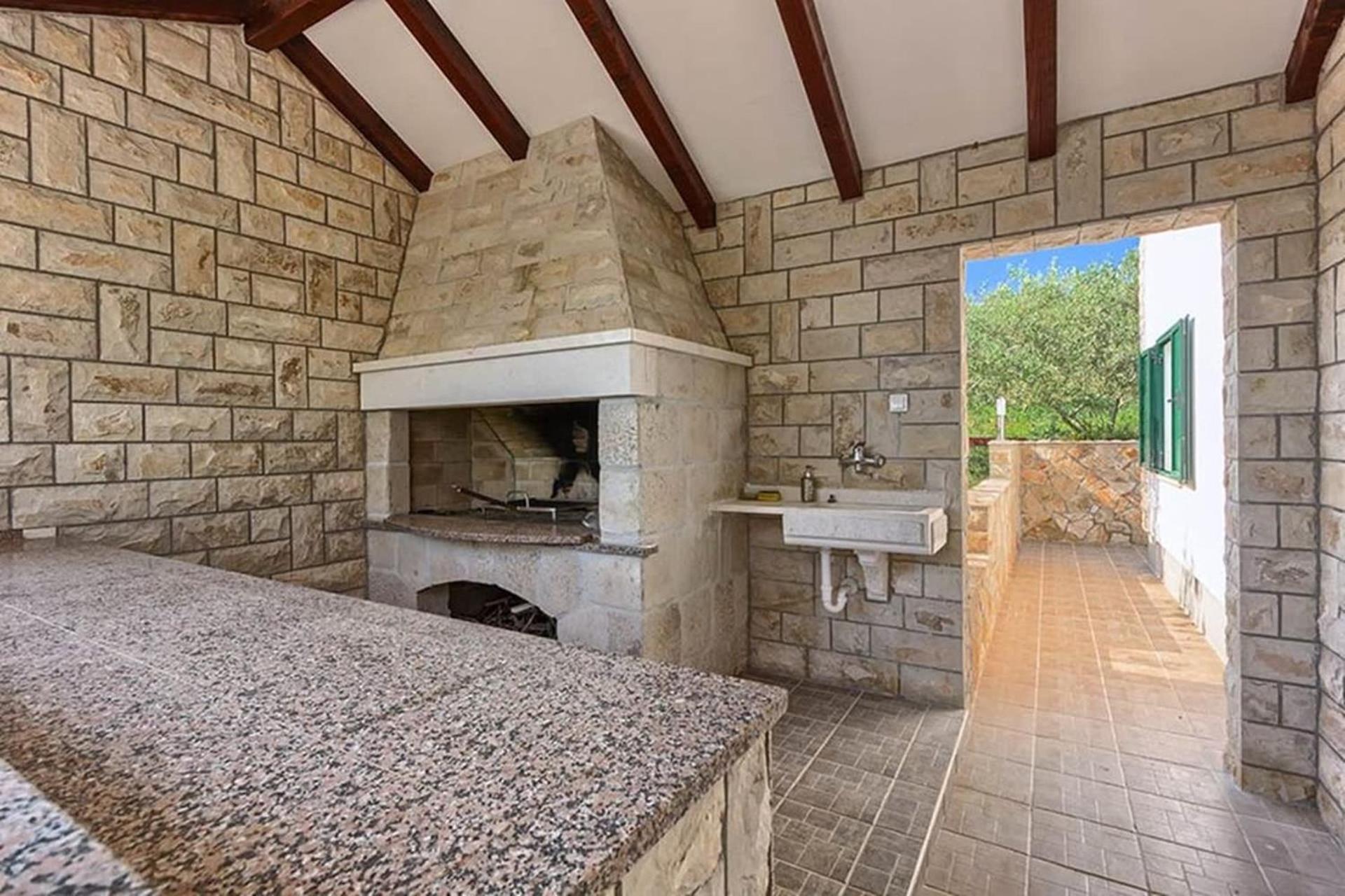 Traditional Dalmatian Stone House By The Sea Okrug Gornji Exterior photo