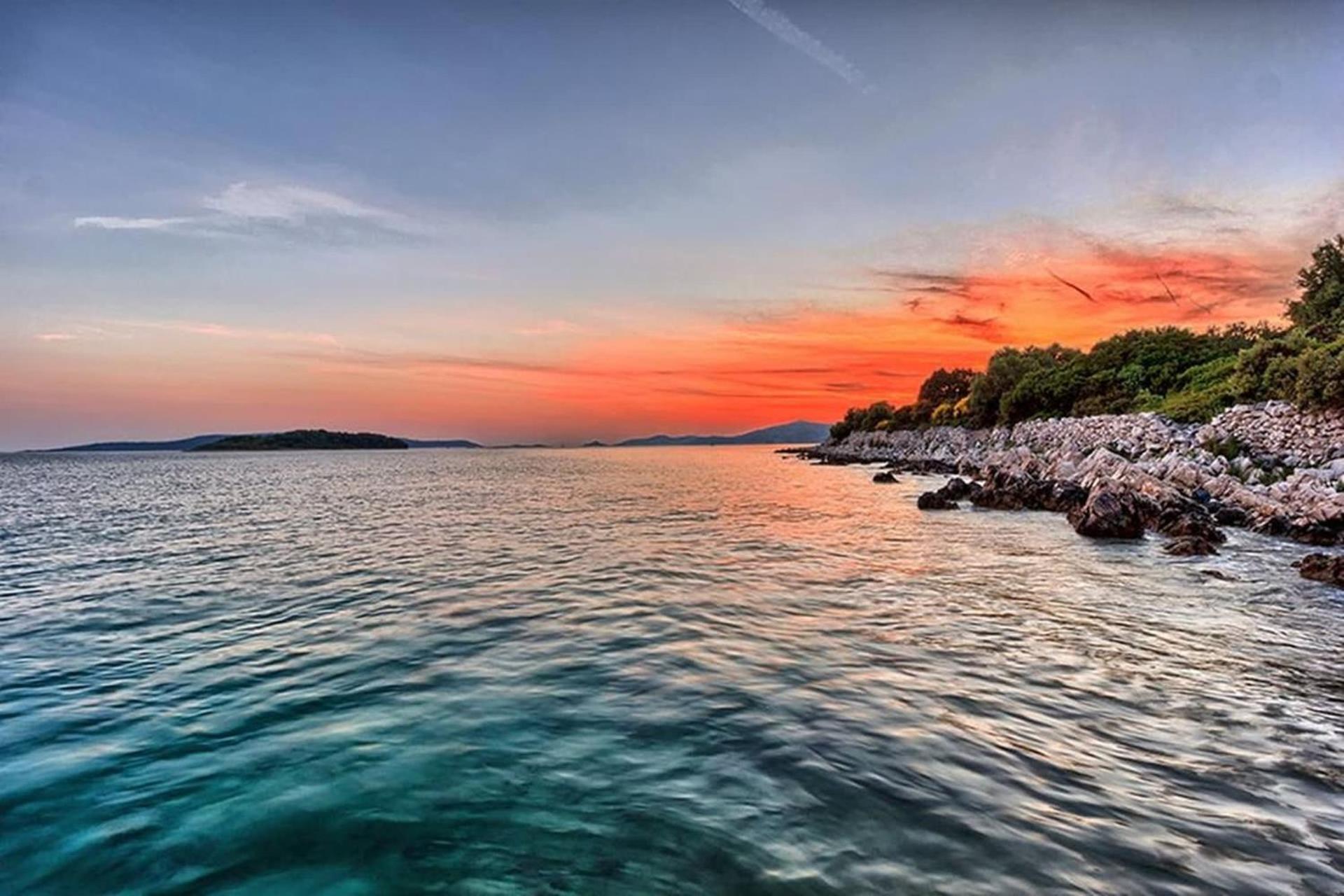 Traditional Dalmatian Stone House By The Sea Okrug Gornji Exterior photo